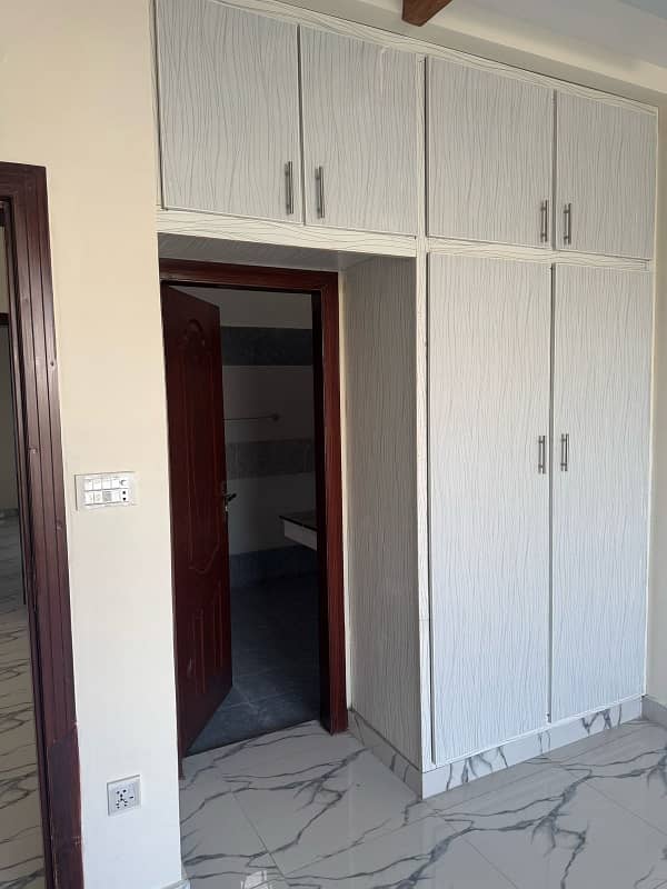 5 Marla Single Unit House For Rent 5