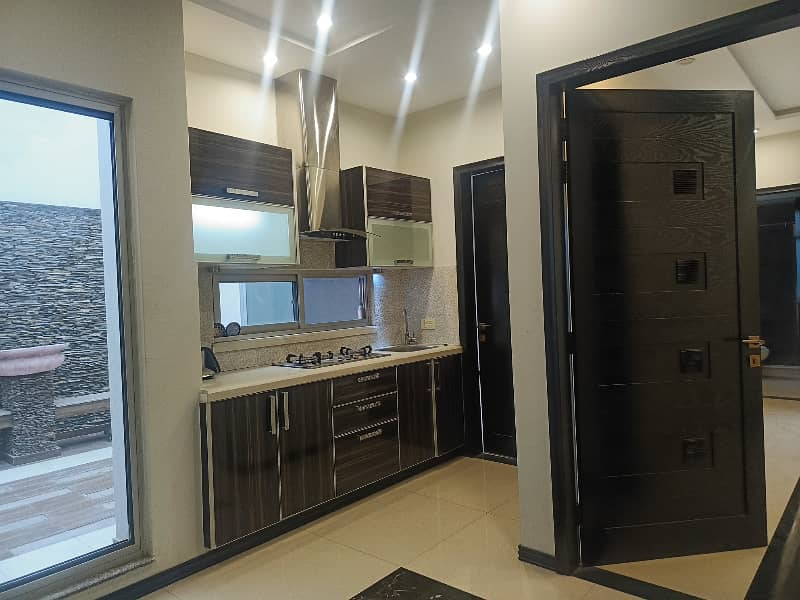 10 Marla House available on Rent Phase 5 Dha Lahore 3