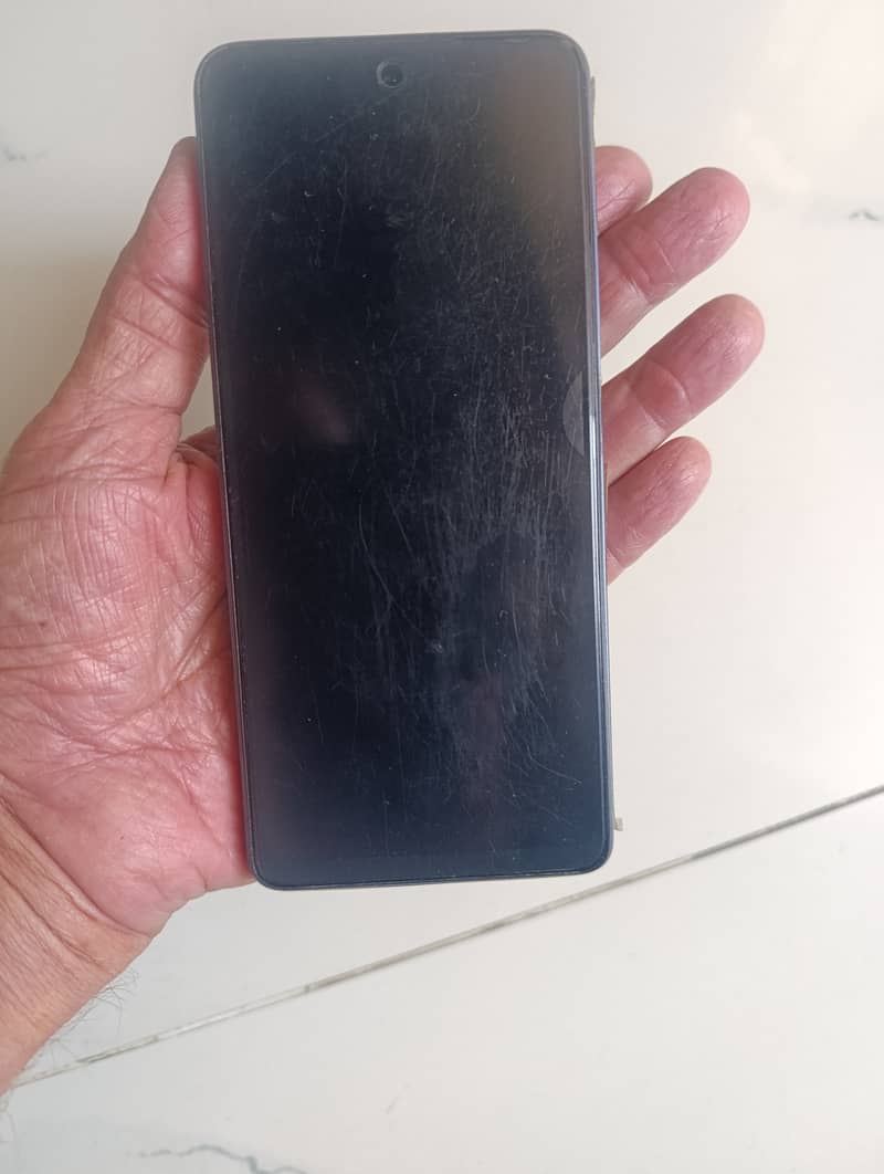 Tecno Spark 10 pro 5