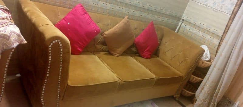 Sofa set 0