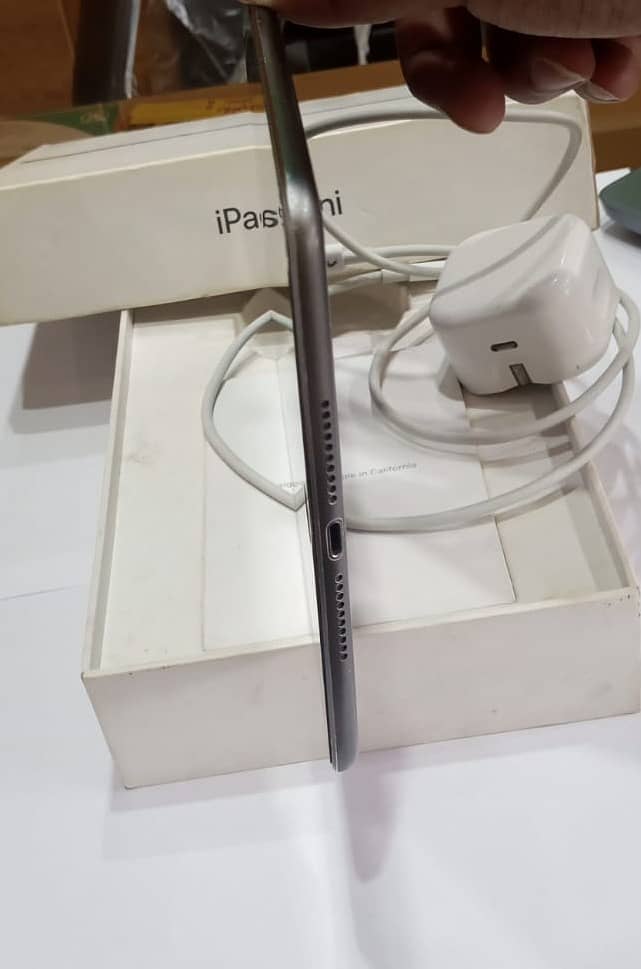 IPHONE IPAD MINI 5 (64 GB) 3