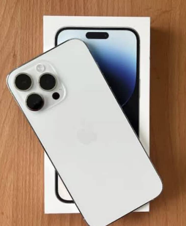 Apple iPhone 14 Pro Max 0