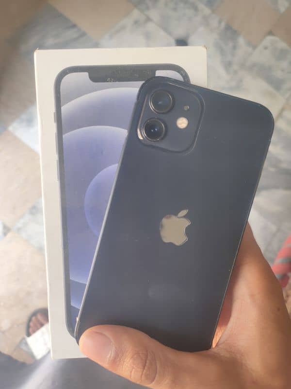 iPhone 12 . (64GB) Factory unlocked 3