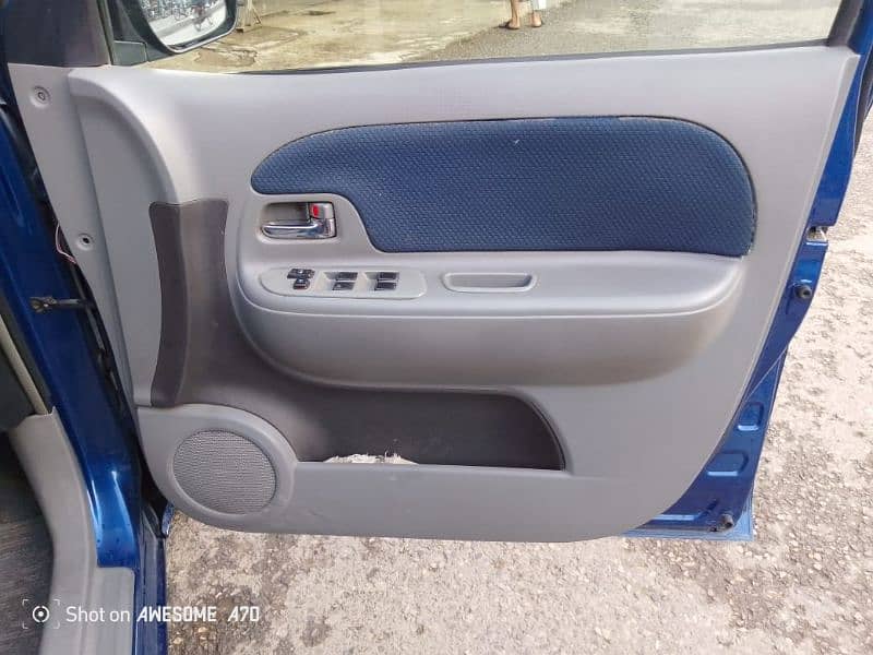 Toyota Sienta 2005 4