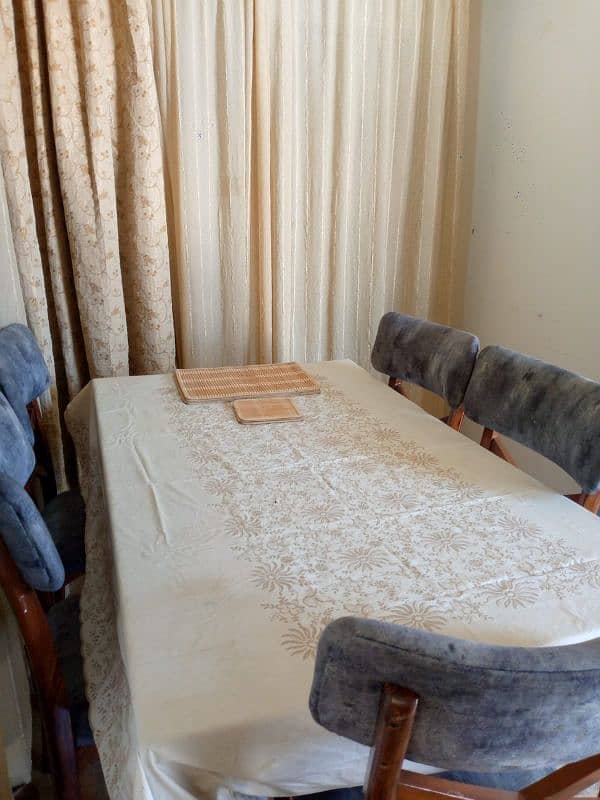 wooden dinning table 5