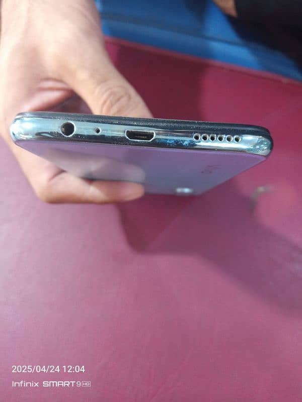 vivo s1 8 gb 256gb condition 10/10 only phone no box no charger 2