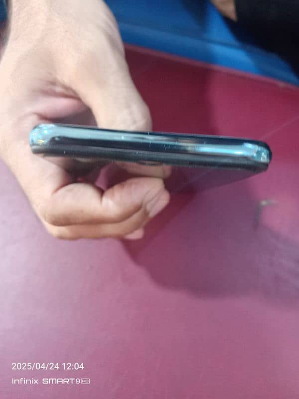 vivo s1 8 gb 256gb condition 10/10 only phone no box no charger 6