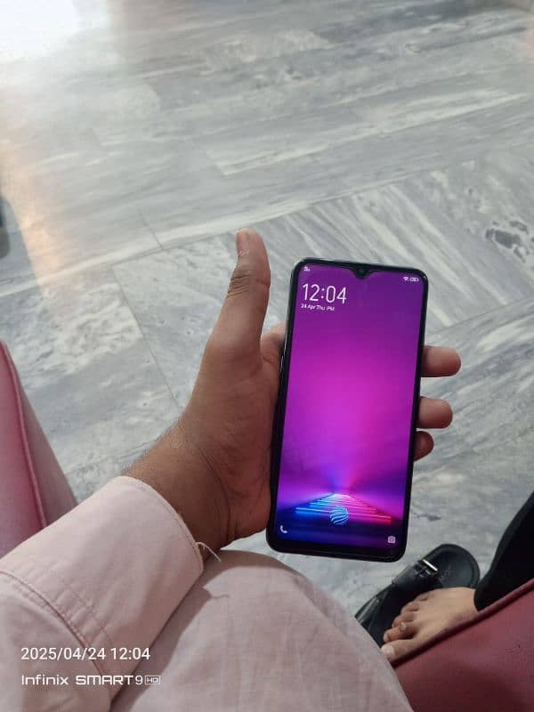 vivo s1 8 gb 256gb condition 10/10 only phone no box no charger 8