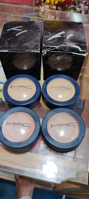 mic base 0