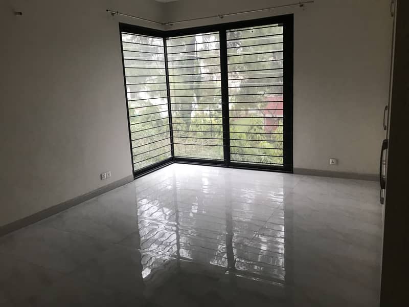 Luxury 10 Marla House For Rent In Cantt Lahore Prime Location Of Cantt Lahore 1