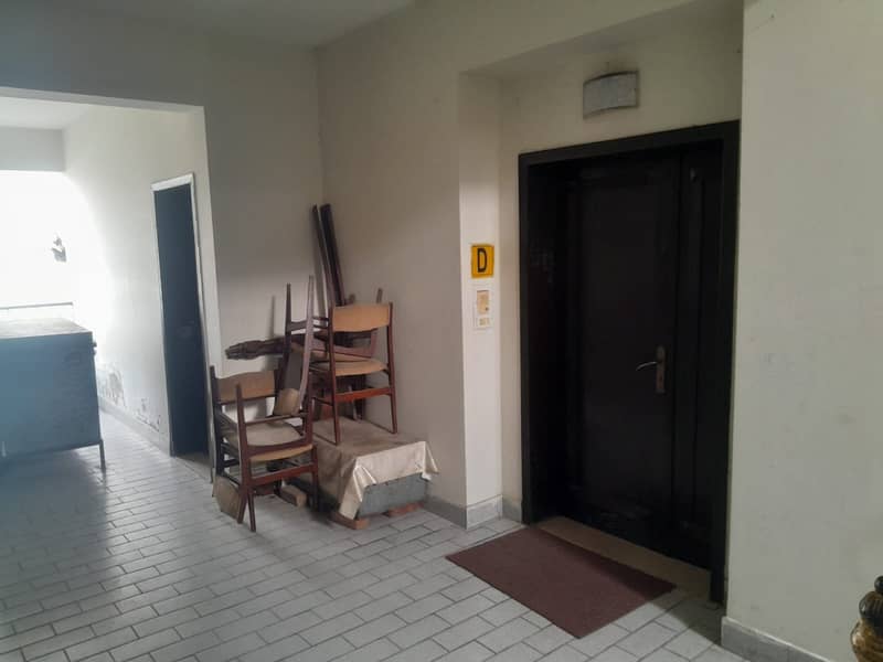 Askri 1 1st Floor Fully Renovated 3 Bedroom Apartment For For Sales In Askri 1 Cantt Lahore With Original Pictures 3