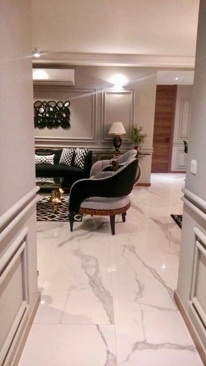 Luxury And Beautiful Prime Location Full Furnished Apartment For Rent In Main Gulberg Lahore Drowning Dining Room Kitchen Tv Lounge Servant Quarter Car Parking With Swimming Pool And Gym 24 Hours Security And Electricity Back Up 2