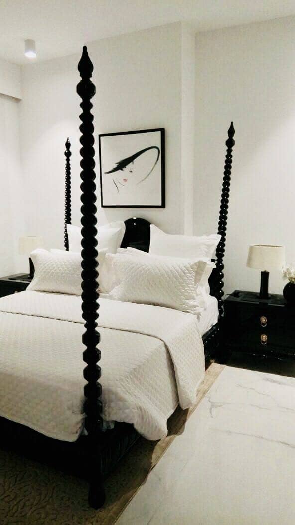 Luxury And Beautiful Prime Location Full Furnished Apartment For Rent In Main Gulberg Lahore Drowning Dining Room Kitchen Tv Lounge Servant Quarter Car Parking With Swimming Pool And Gym 24 Hours Security And Electricity Back Up 21