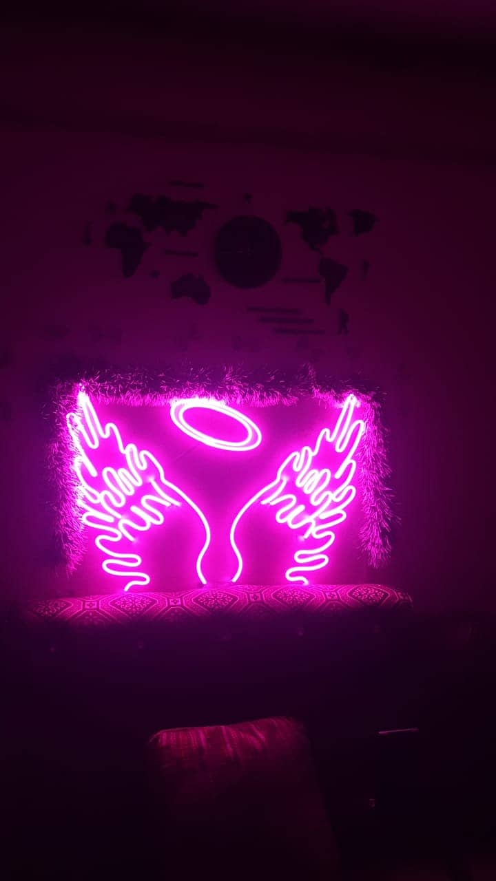 WE DEAL IN ALL KIND OF PRINTING LIKE. FLEX, NEON SIGN, WALPAPER, VINA 5