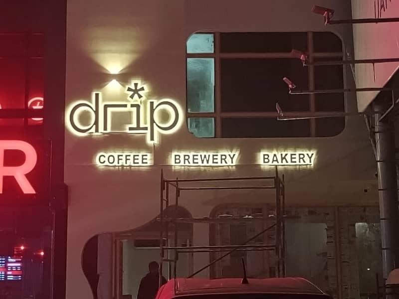 WE DEAL IN ALL KIND OF PRINTING LIKE. FLEX, NEON SIGN, WALPAPER, VINA 14