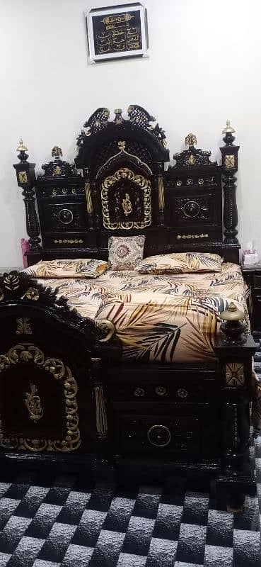 double bed with 2side table's/ bed for sale / wooden bed 0