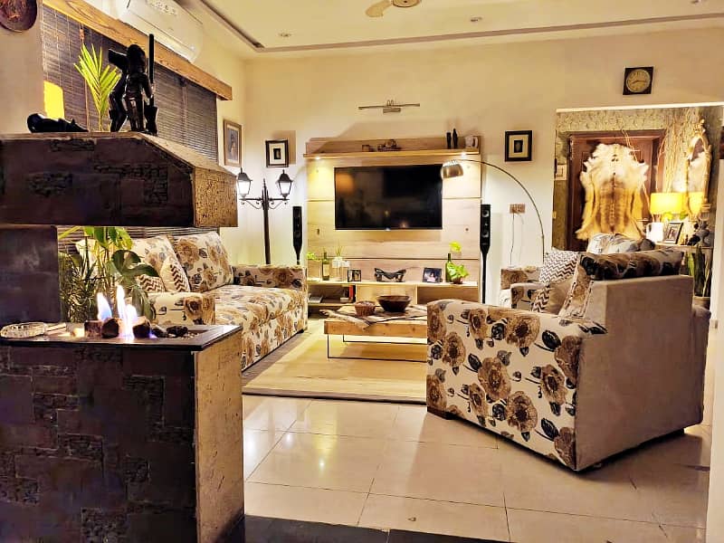 10 Marla Owner Build Well Maintained Bungalow for sale Phase 8 DHA Lahore 11