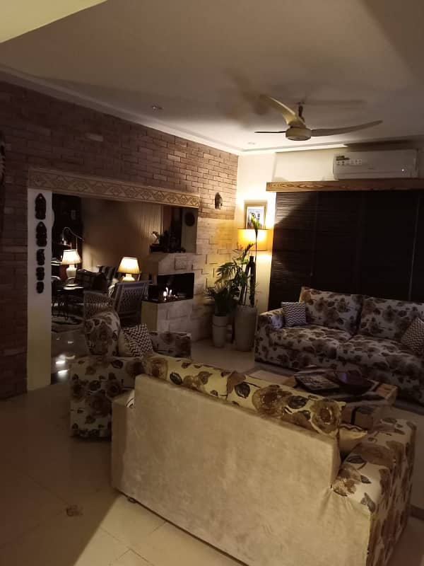 10 Marla Owner Build Well Maintained Bungalow for sale Phase 8 DHA Lahore 15