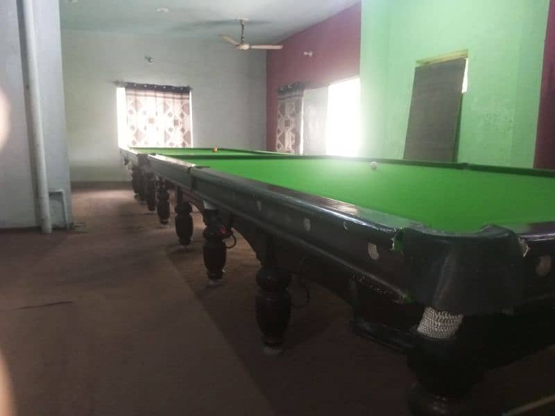 snooker table good condiction 1