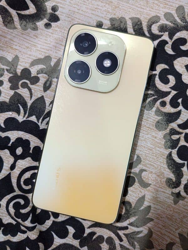 Tecno spark 20 4