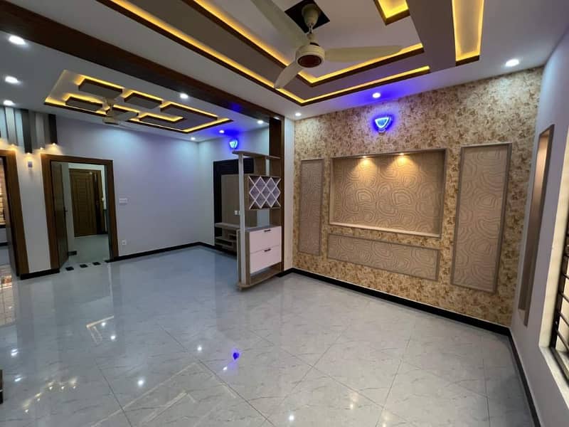 1 Kanal upper portion available for rent Dha 2 Islamabad 15
