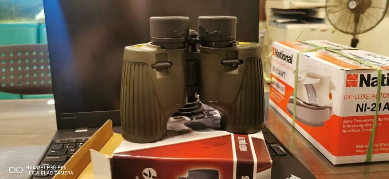 Binoculars nikon doorben 1