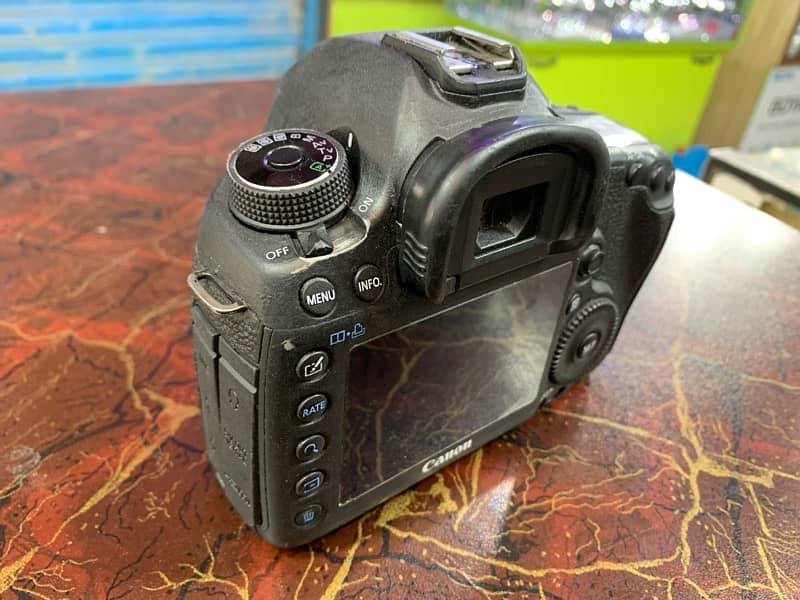 DSLR Camera Canon 5D Mark iii Contact:03212306356 4