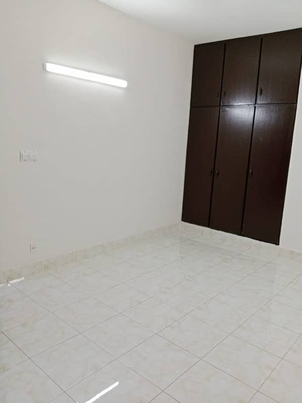 10 Marla Full House for Rent DHA Phase 1, J Block 6