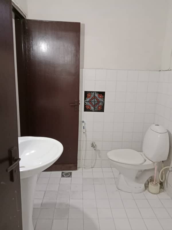 10 Marla Full House for Rent DHA Phase 1, J Block 10
