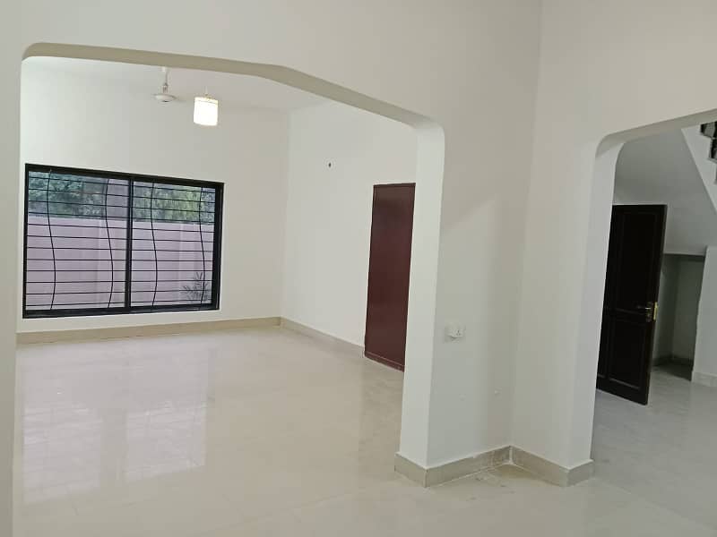 10 Marla Full House for Rent DHA Phase 1, J Block 14