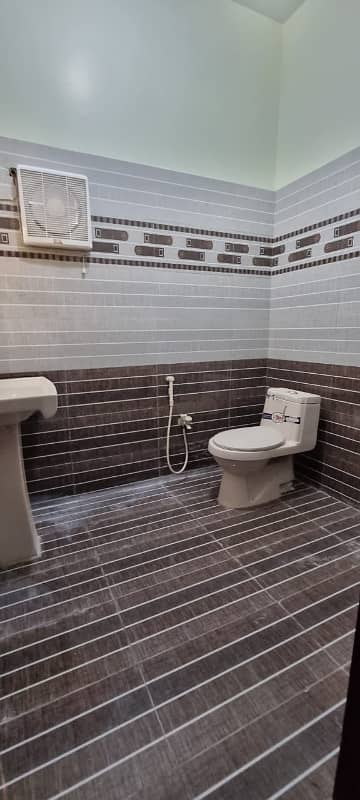 Affordable Lower Portion Of 600 Square Yards Is Available For rent 11
