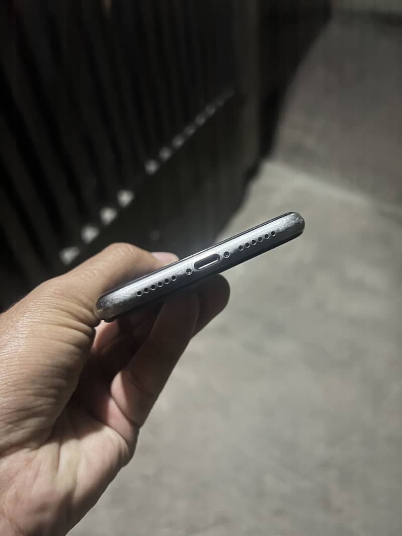 Iphone11 jv battery 78 condition 10/8 1