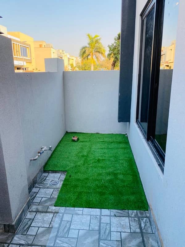 5 Marla Luxury House Available For Sale Bahria Nasheman Lahore (Just 1 Year Use) 3