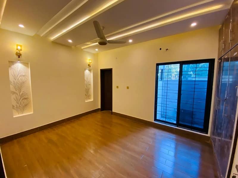 5 Marla Luxury House Available For Sale Bahria Nasheman Lahore (Just 1 Year Use) 21
