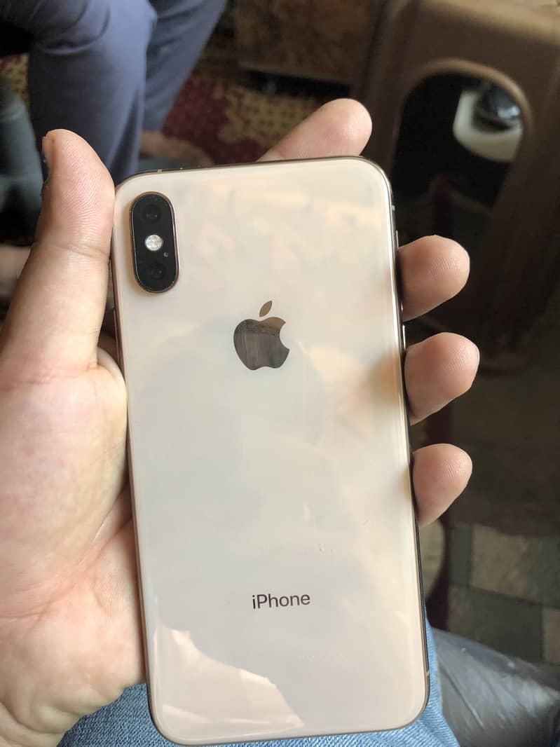 I phone xs 256Gb 0