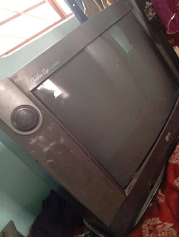 L. G Old style t. v 2