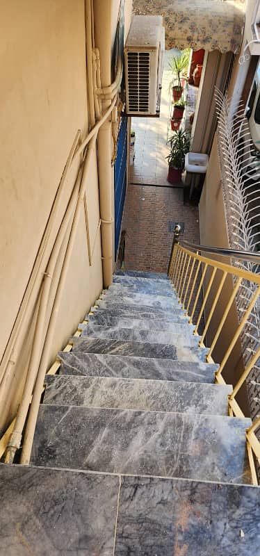 1 Kanal Lavish Upper Portion On Top Location For Rent in DHA Phase 3 Lahore 1