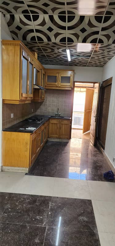1 Kanal Lavish Upper Portion On Top Location For Rent in DHA Phase 3 Lahore 2