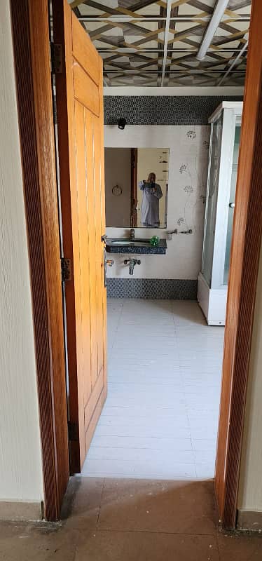 1 Kanal Lavish Upper Portion On Top Location For Rent in DHA Phase 3 Lahore 12