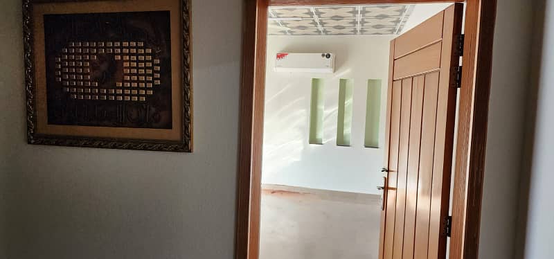 1 Kanal Lavish Upper Portion On Top Location For Rent in DHA Phase 3 Lahore 19