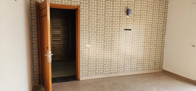 1 Kanal Lavish Upper Portion On Top Location For Rent in DHA Phase 3 Lahore 23