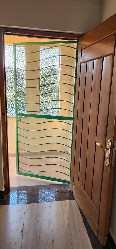 1 Kanal Lavish Upper Portion On Top Location For Rent in DHA Phase 3 Lahore 27