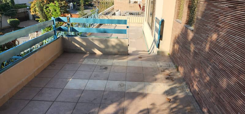 1 Kanal Lavish Upper Portion On Top Location For Rent in DHA Phase 3 Lahore 31