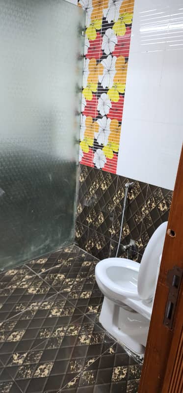 1 Kanal Lavish Upper Portion On Top Location For Rent in DHA Phase 3 Lahore 44