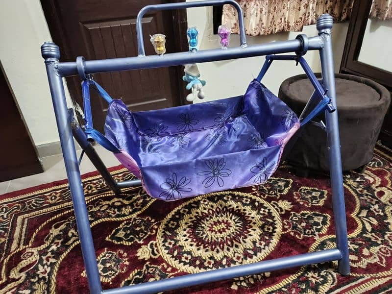 Baby Folding Swing new condition 0