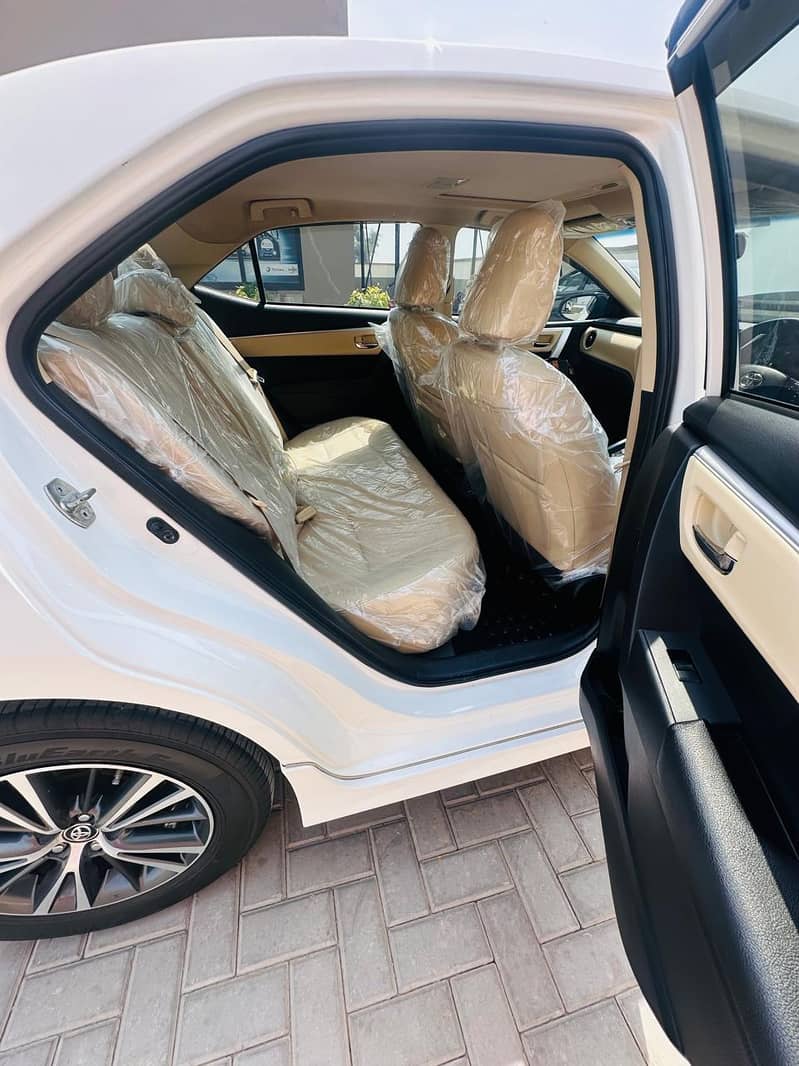 Toyota Altis Grande 1.8 X 2021 (Beige Interior) 8