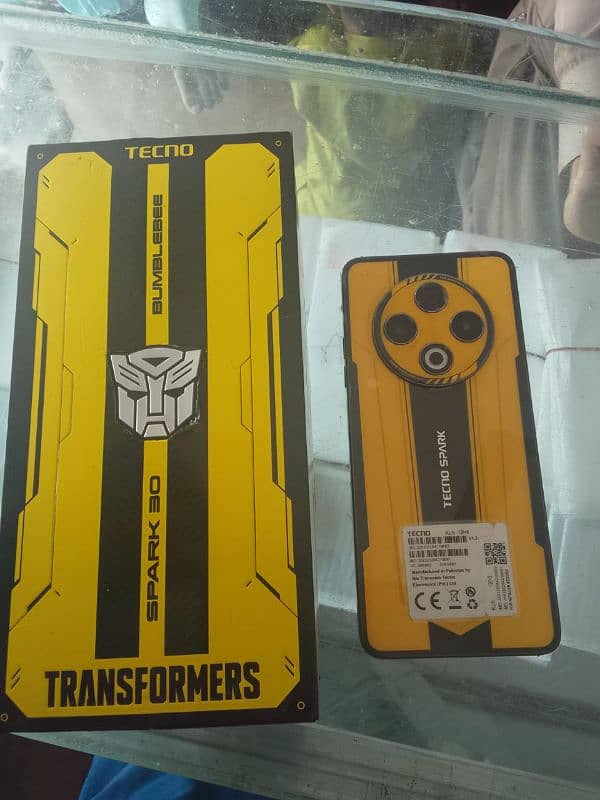 Tecno Spark 30 Bumblebee 8+128 0