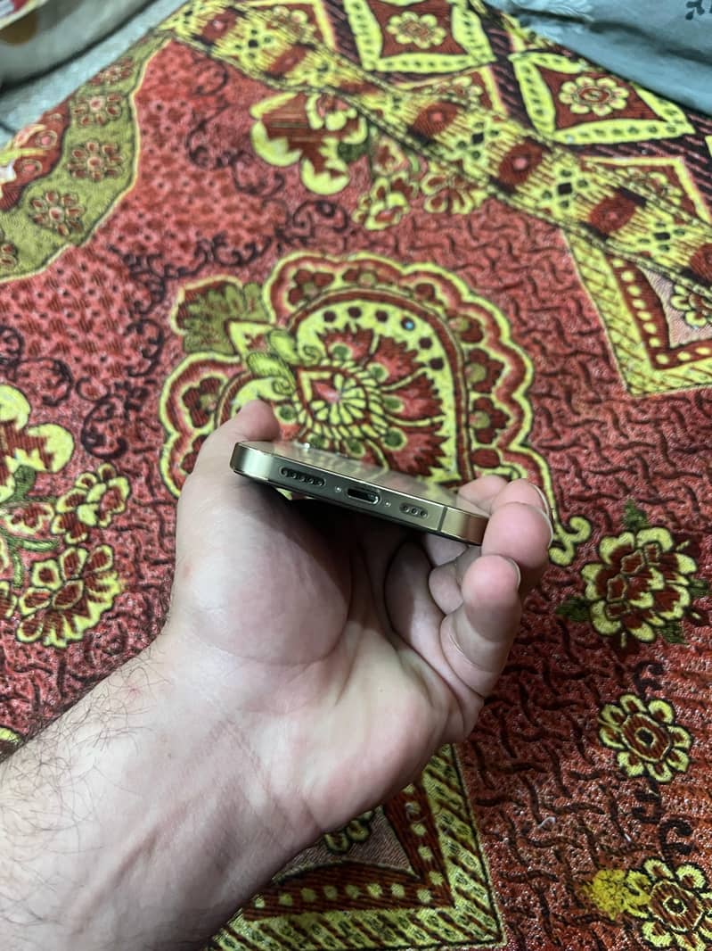 Iphone 12 pro 10 by 10 PTA approved 0
