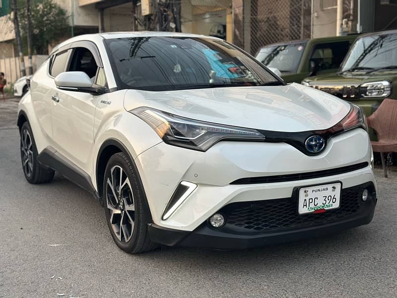 Toyota C-HR G Led  2018 / 24 1