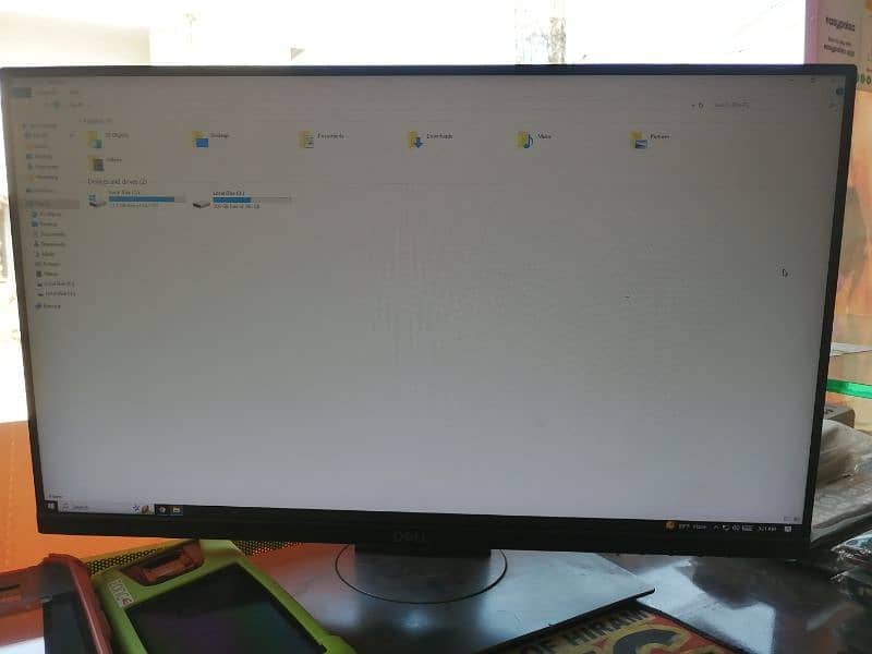 22"LED with i5 3tha Gen 8